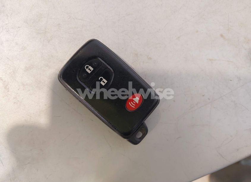 Photo 11 of 2013 Toyota Prius THREE (VIN JTDKN3DU7D1728505)