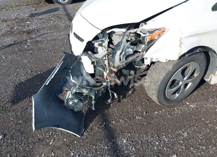 Photo 6 of 2014 Toyota Prius THREE (VIN JTDKN3DU7E0361676)