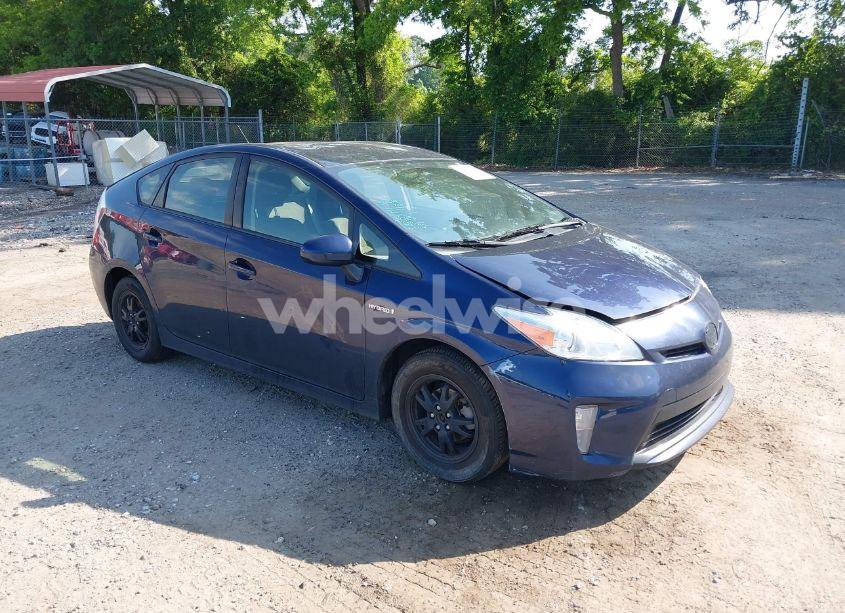 2014 Toyota Prius TWO (VIN JTDKN3DU7E0380860) main photo