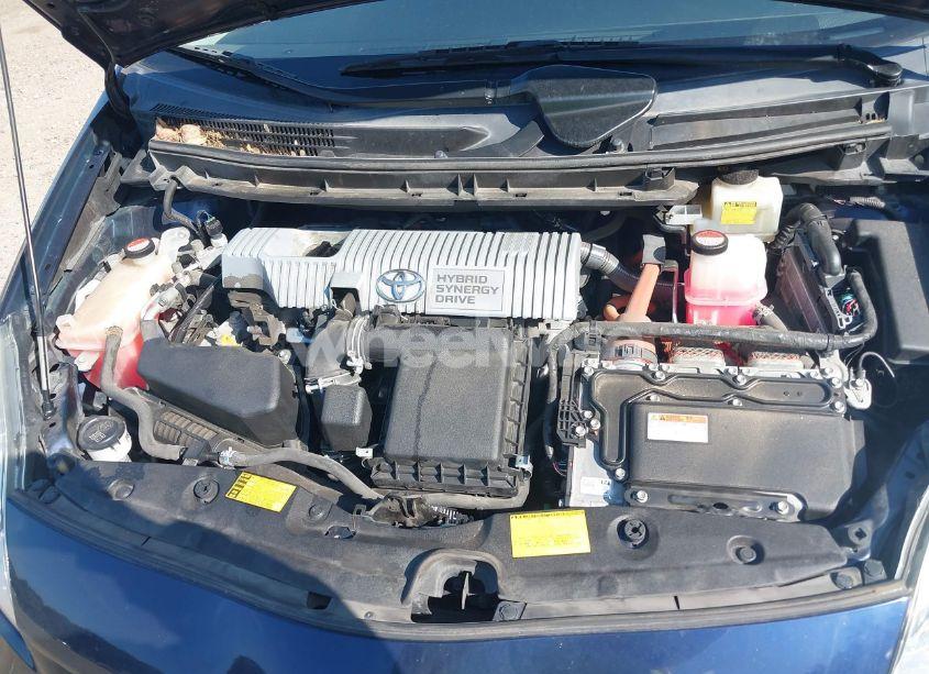 Photo 10 of 2014 Toyota Prius TWO (VIN JTDKN3DU7E0380860)