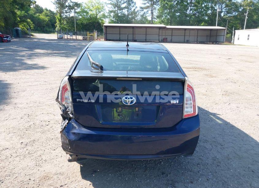 Photo 16 of 2014 Toyota Prius TWO (VIN JTDKN3DU7E0380860)