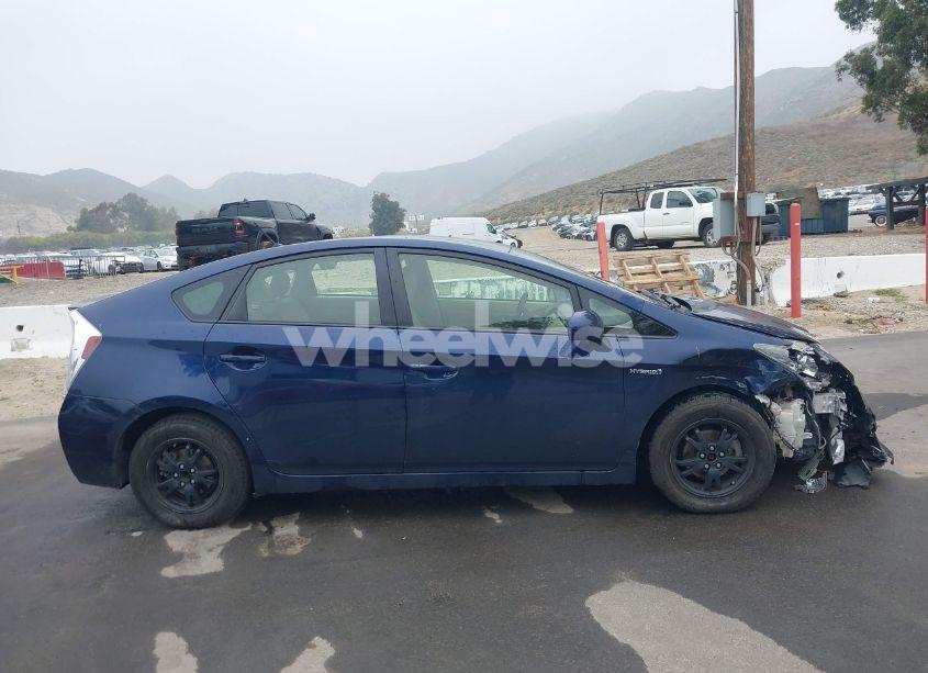 Photo 14 of 2014 Toyota Prius TWO (VIN JTDKN3DU7E0389185)