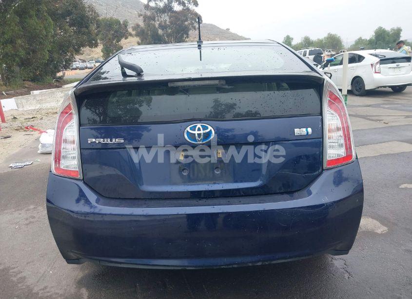 Photo 17 of 2014 Toyota Prius TWO (VIN JTDKN3DU7E0389185)