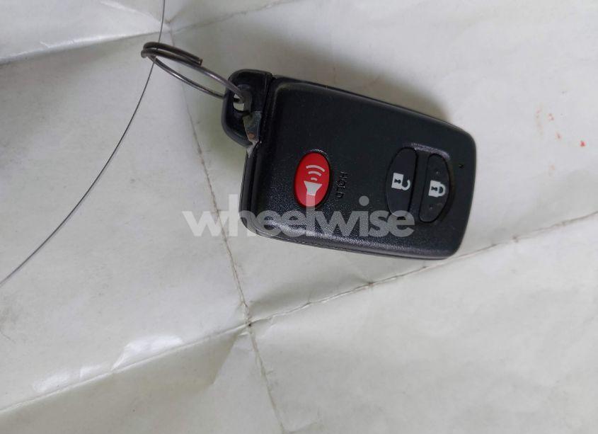 Photo 11 of 2014 Toyota Prius THREE (VIN JTDKN3DU7E1746200)