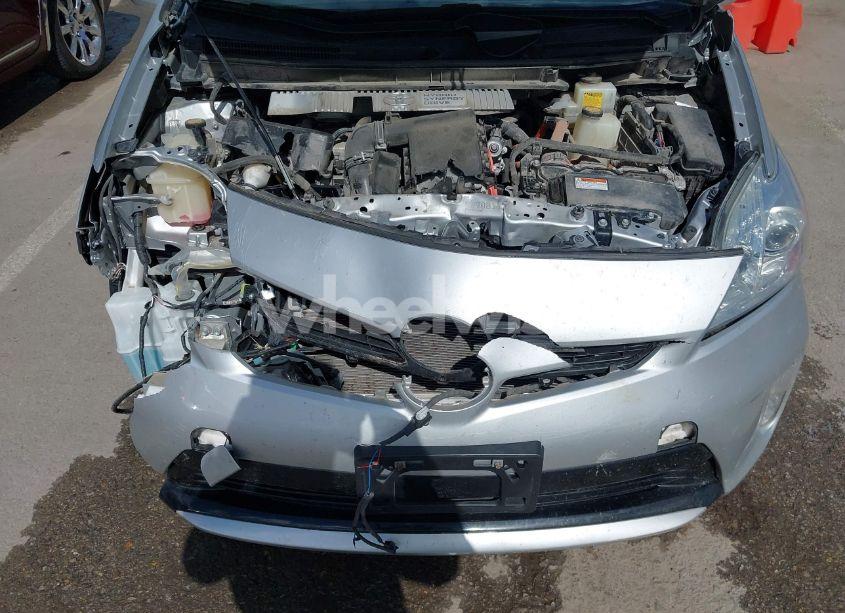 Photo 10 of 2014 Toyota Prius THREE (VIN JTDKN3DU7E1747296)