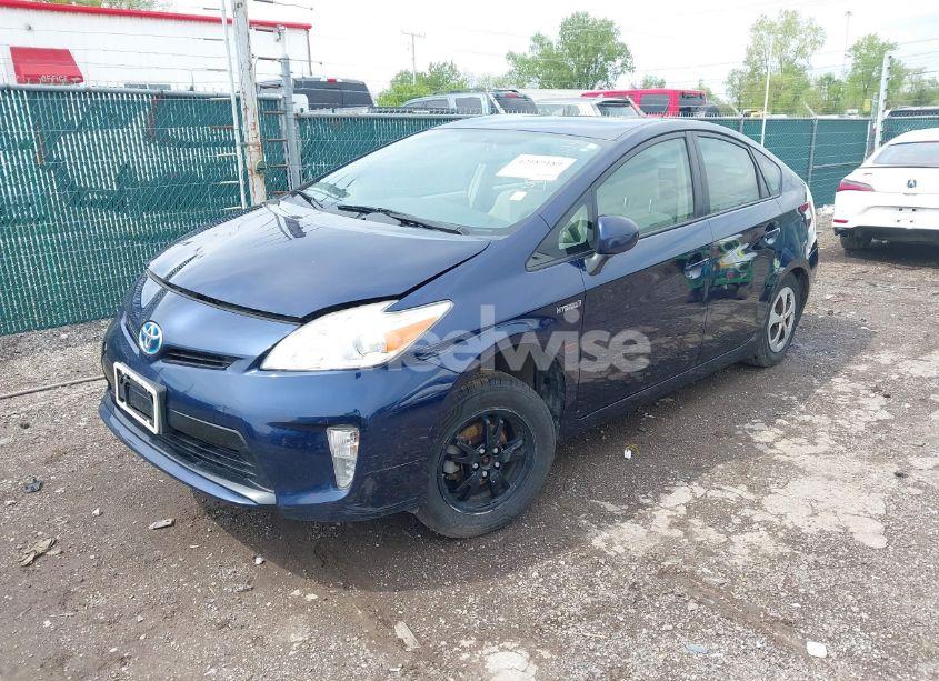 Photo 2 of 2014 Toyota Prius THREE (VIN JTDKN3DU7E1775955)