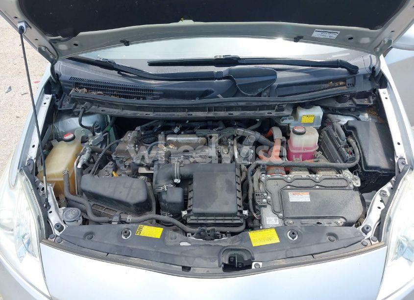 Photo 10 of 2015 Toyota Prius TWO (VIN JTDKN3DU7F1878200)