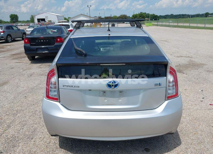 Photo 16 of 2015 Toyota Prius TWO (VIN JTDKN3DU7F1878200)