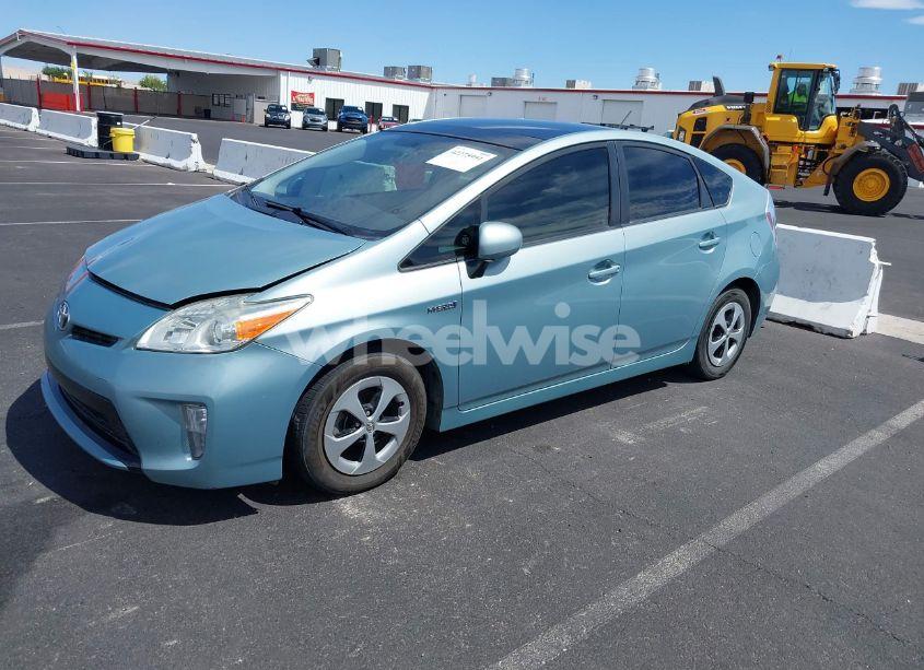 Photo 2 of 2015 Toyota Prius THREE (VIN JTDKN3DU7F1892761)