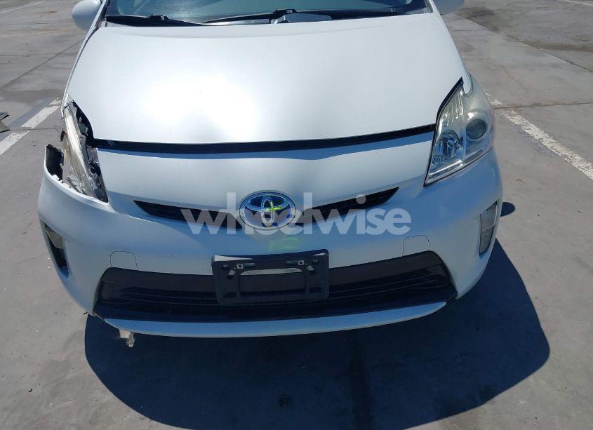 Photo 12 of 2015 Toyota Prius TWO (VIN JTDKN3DU7F1936953)