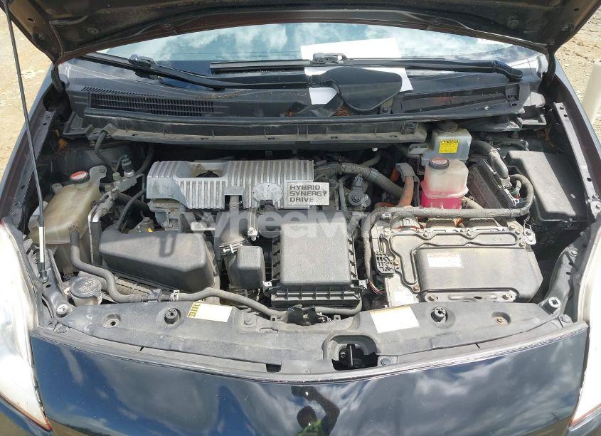 Photo 10 of 2015 Toyota Prius FIVE/FOUR/PERSONA SERIES SPECIAL EDITION/THREE/TWO (VIN JTDKN3DU7F1945457)