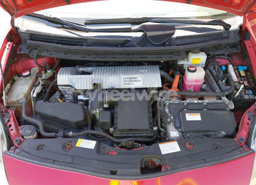 Photo 10 of 2015 Toyota Prius TWO (VIN JTDKN3DU7F1992116)