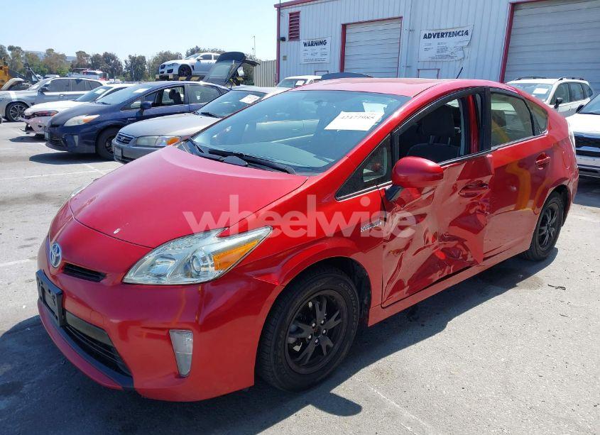 Photo 2 of 2015 Toyota Prius TWO (VIN JTDKN3DU7F1992116)