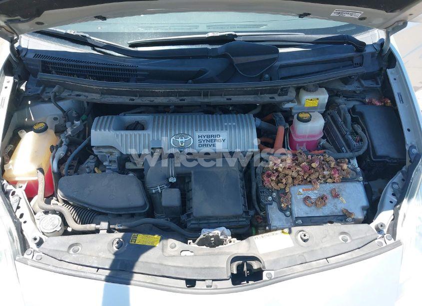 Photo 10 of 2010 Toyota Prius III (VIN JTDKN3DU8A0021690)