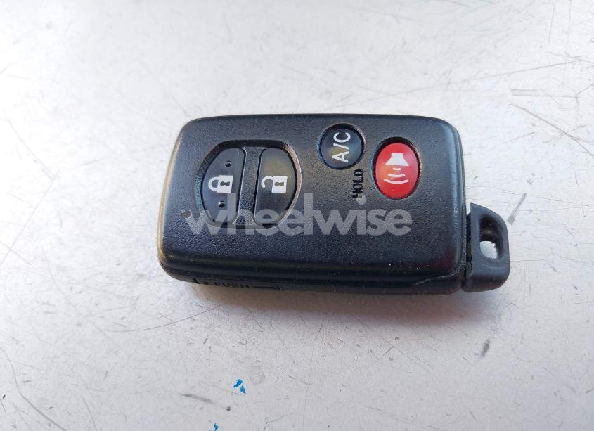 Photo 11 of 2010 Toyota Prius III (VIN JTDKN3DU8A0037565)