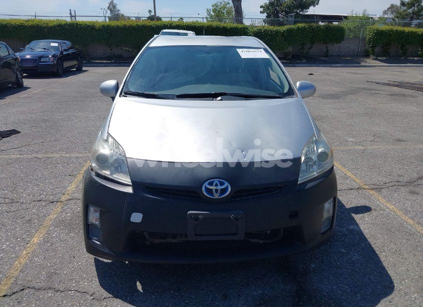 Photo 12 of 2010 Toyota Prius III (VIN JTDKN3DU8A0037565)