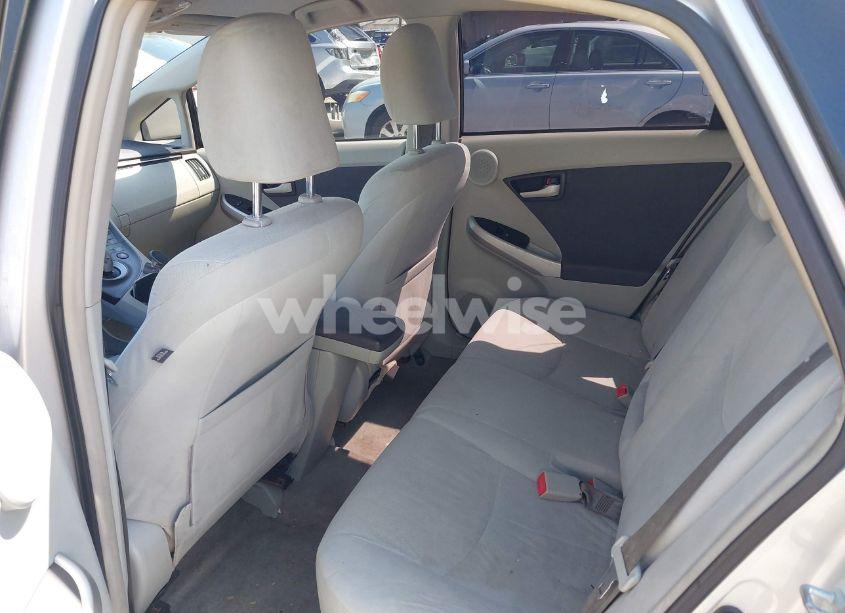 Photo 8 of 2010 Toyota Prius III (VIN JTDKN3DU8A0037565)