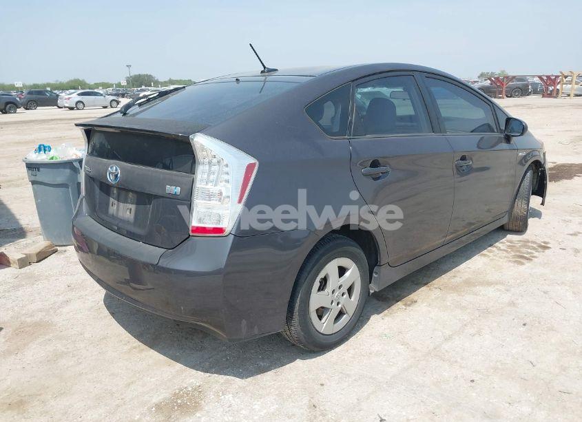 Photo 4 of 2010 Toyota Prius II (VIN JTDKN3DU8A0046864)