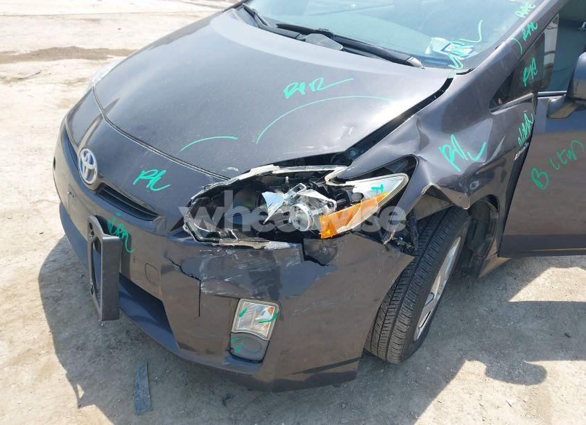 Photo 6 of 2010 Toyota Prius II (VIN JTDKN3DU8A0046864)