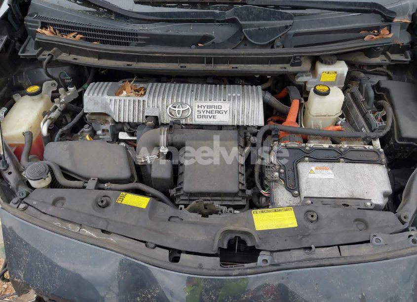 Photo 10 of 2010 Toyota Prius III (VIN JTDKN3DU8A0052759)