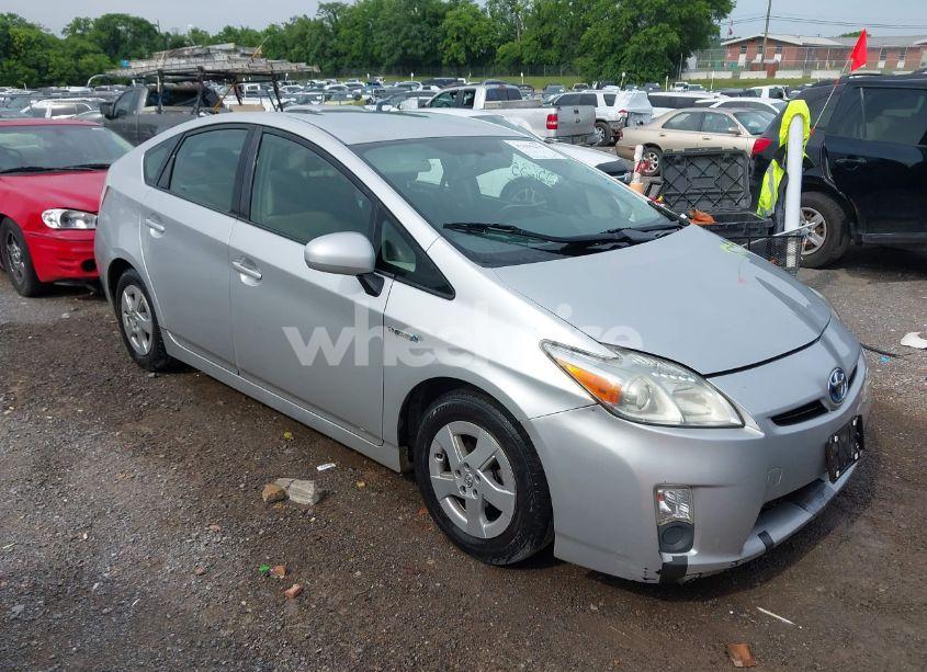 2010 Toyota Prius II (VIN JTDKN3DU8A0118582) main photo