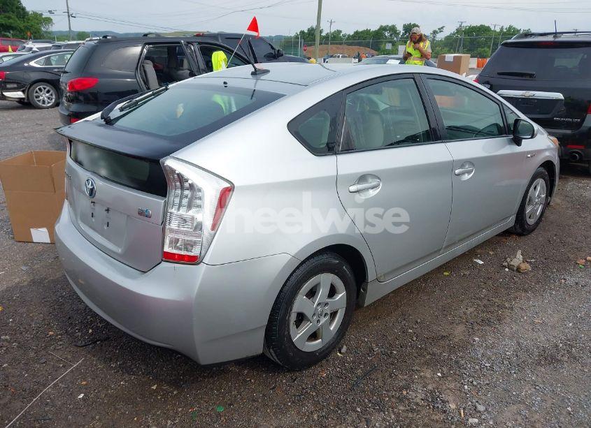 Photo 4 of 2010 Toyota Prius II (VIN JTDKN3DU8A0118582)