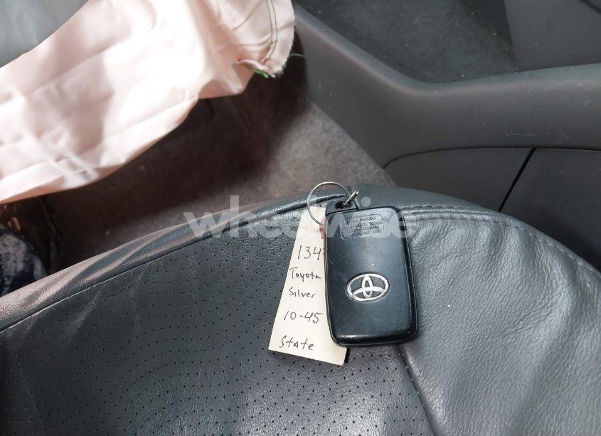 Photo 11 of 2010 Toyota Prius IV (VIN JTDKN3DU8A0121871)