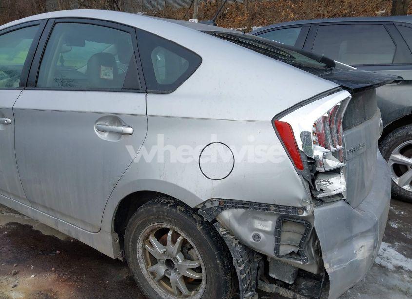 Photo 12 of 2010 Toyota Prius IV (VIN JTDKN3DU8A0121871)