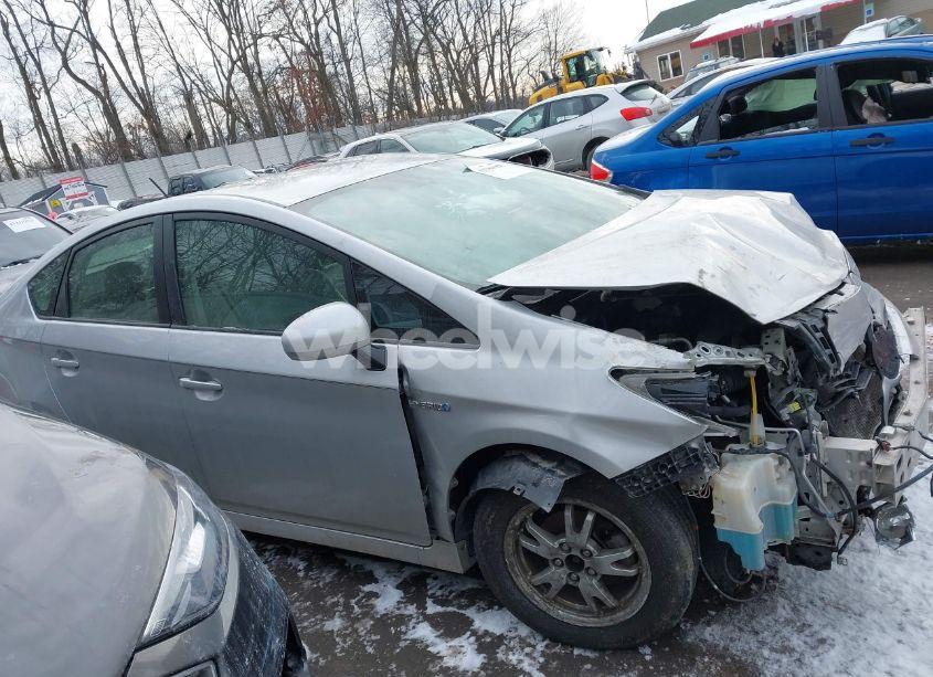 Photo 14 of 2010 Toyota Prius IV (VIN JTDKN3DU8A0121871)