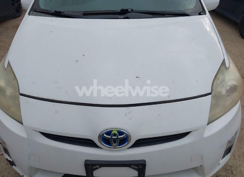Photo 10 of 2010 Toyota Prius III (VIN JTDKN3DU8A0153431)