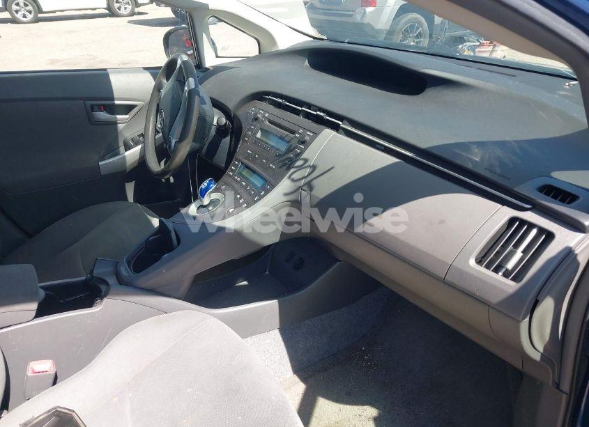 Photo 5 of 2010 Toyota Prius II (VIN JTDKN3DU8A0180337)