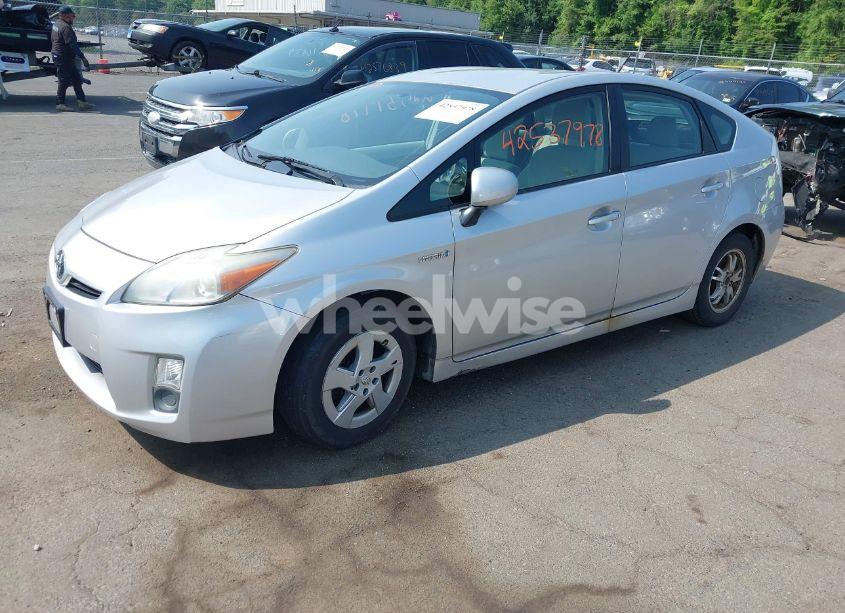Photo 2 of 2010 Toyota Prius II (VIN JTDKN3DU8A0243193)