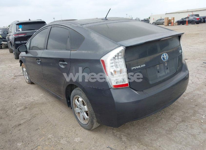Photo 3 of 2010 Toyota Prius I (VIN JTDKN3DU8A1065263)
