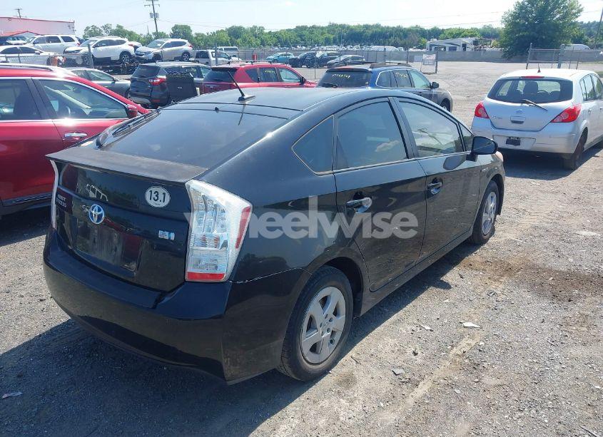 Photo 4 of 2010 Toyota Prius III (VIN JTDKN3DU8A1116910)