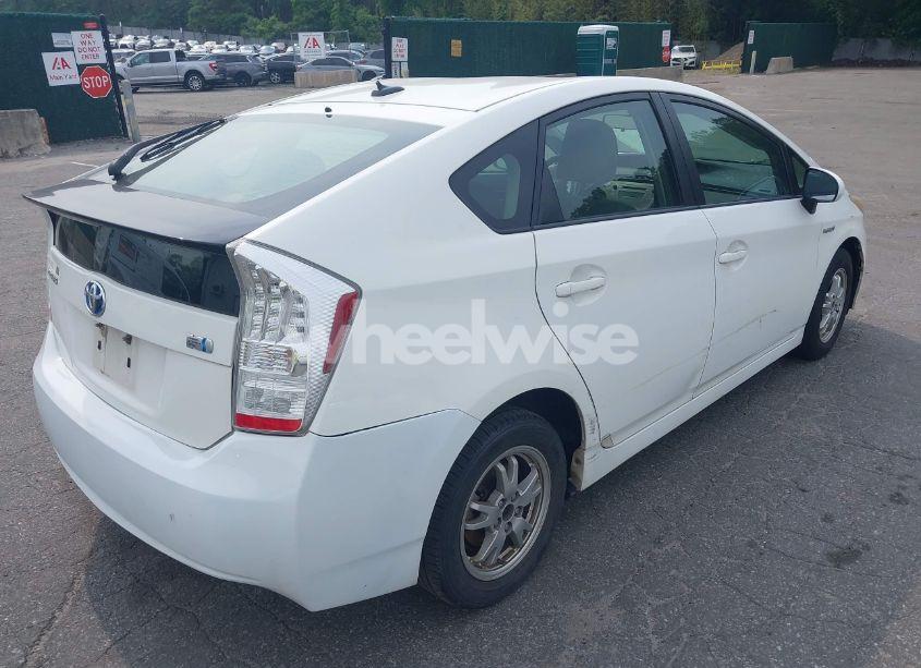 Photo 4 of 2010 Toyota Prius II (VIN JTDKN3DU8A1221432)