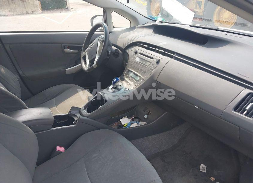 Photo 5 of 2010 Toyota Prius II (VIN JTDKN3DU8A1221432)