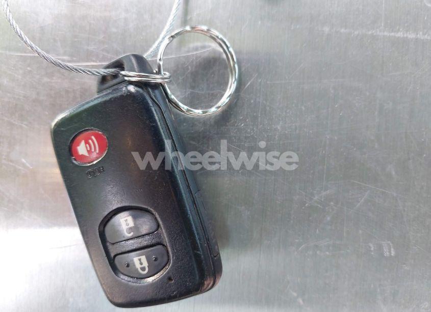 Photo 11 of 2010 Toyota Prius II (VIN JTDKN3DU8A5002768)