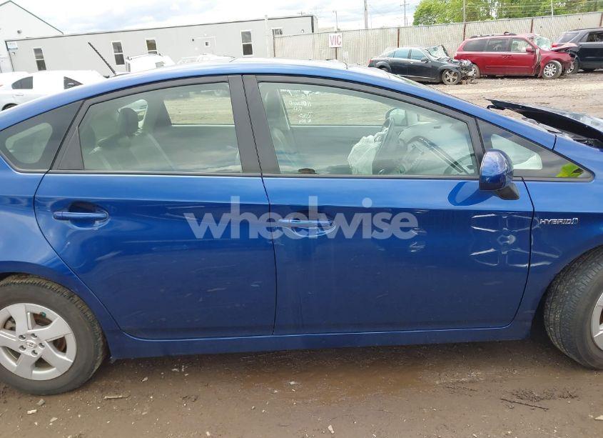 Photo 13 of 2011 Toyota Prius FOUR (VIN JTDKN3DU8B0308108)