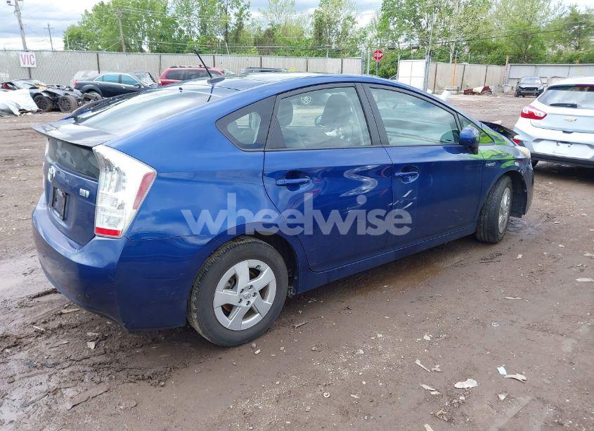 Photo 4 of 2011 Toyota Prius FOUR (VIN JTDKN3DU8B0308108)