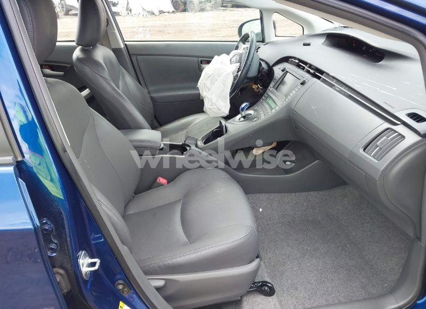 Photo 5 of 2011 Toyota Prius FOUR (VIN JTDKN3DU8B0308108)