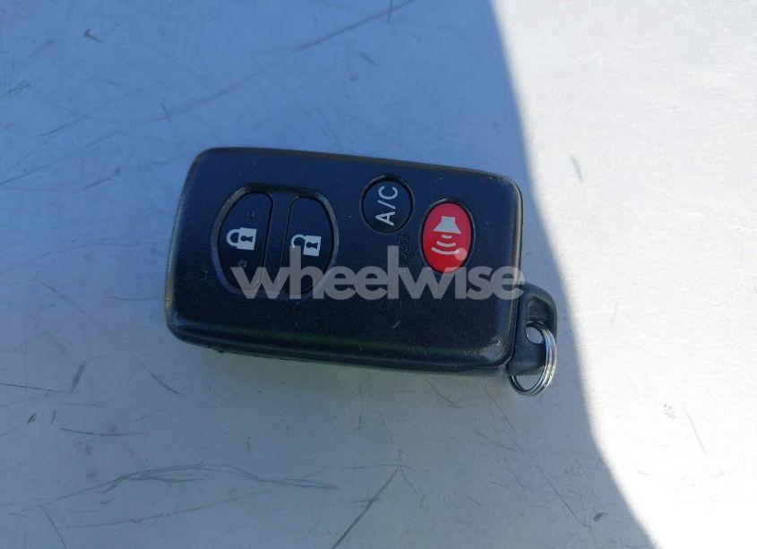 Photo 11 of 2011 Toyota Prius FOUR (VIN JTDKN3DU8B1385894)