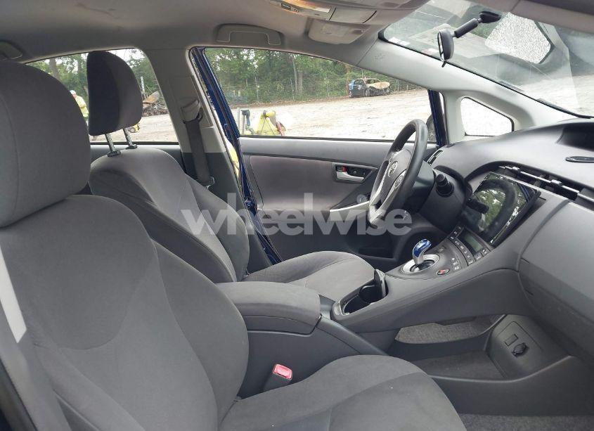Photo 5 of 2011 Toyota Prius THREE (VIN JTDKN3DU8B1471660)