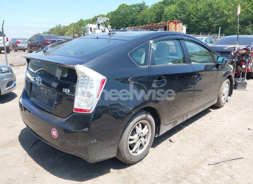 Photo 4 of 2011 Toyota Prius TWO (VIN JTDKN3DU8B5301162)