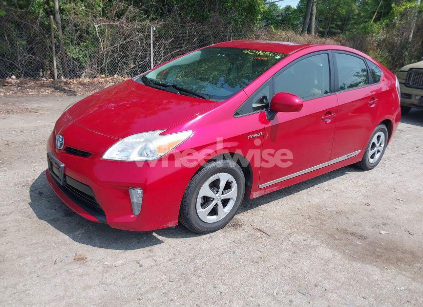 Photo 2 of 2013 Toyota Prius TWO (VIN JTDKN3DU8D0348756)