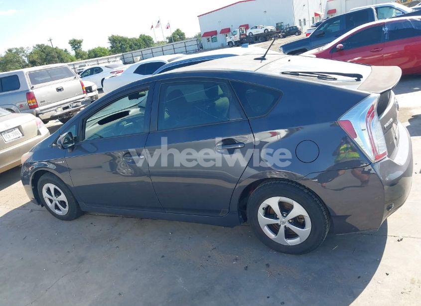 Photo 14 of 2013 Toyota Prius THREE (VIN JTDKN3DU8D1655130)