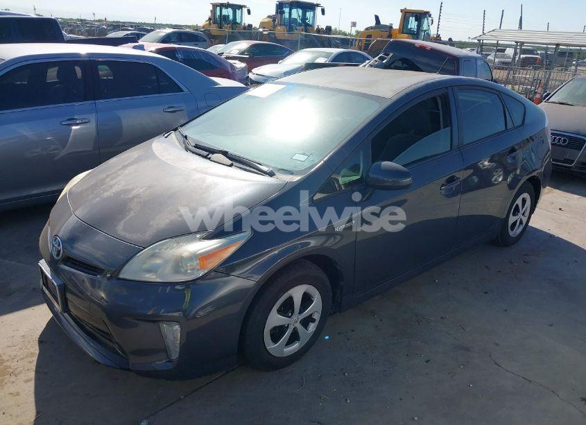 Photo 2 of 2013 Toyota Prius THREE (VIN JTDKN3DU8D1655130)