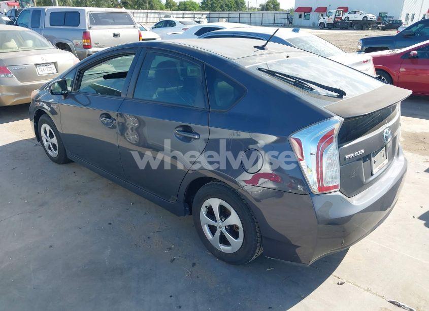 Photo 3 of 2013 Toyota Prius THREE (VIN JTDKN3DU8D1655130)