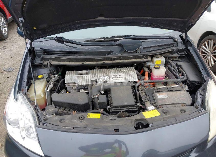 Photo 10 of 2013 Toyota Prius FIVE/FOUR/THREE/THREE SE/TWO (VIN JTDKN3DU8D1687902)