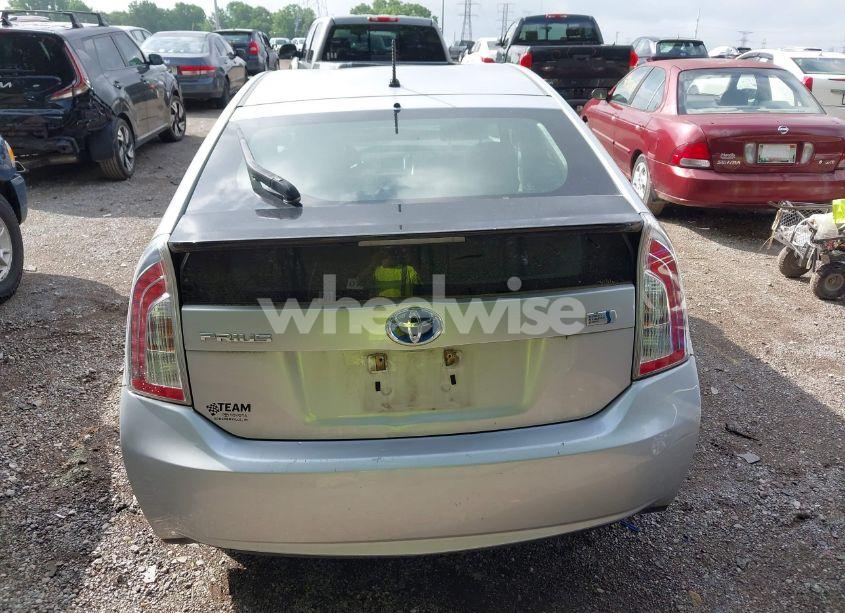 Photo 16 of 2013 Toyota Prius TWO (VIN JTDKN3DU8D5577456)