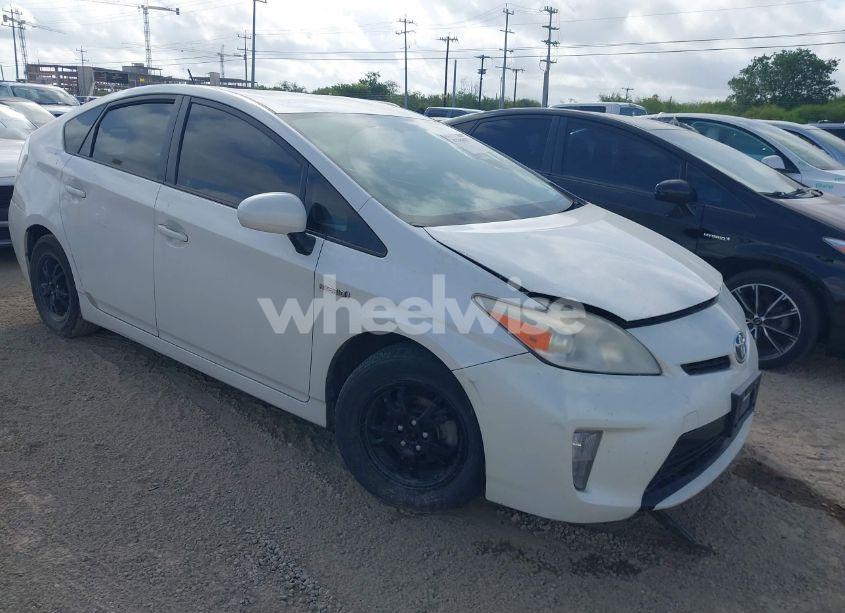 2013 Toyota Prius THREE (VIN JTDKN3DU8D5579529) main photo